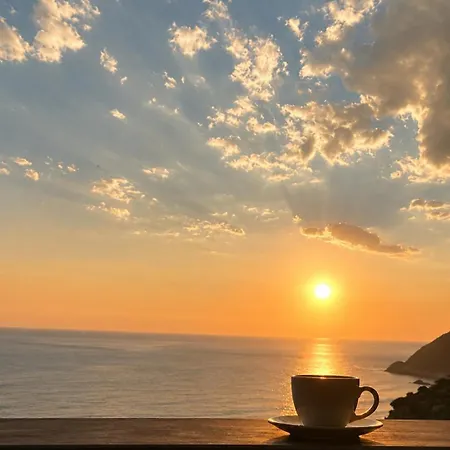 61 Sea And Sunset View